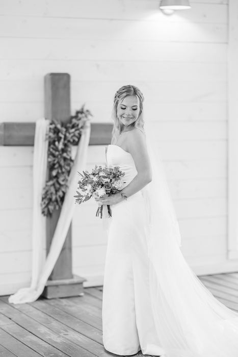 Jillian + Justin at The Chapel at Gruene — photo 5
