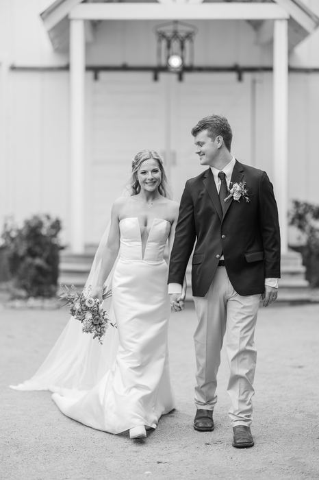 Jillian + Justin at The Chapel at Gruene — photo 18