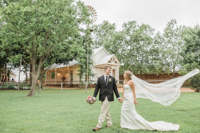Jillian + Justin at The Chapel at Gruene — photo 16